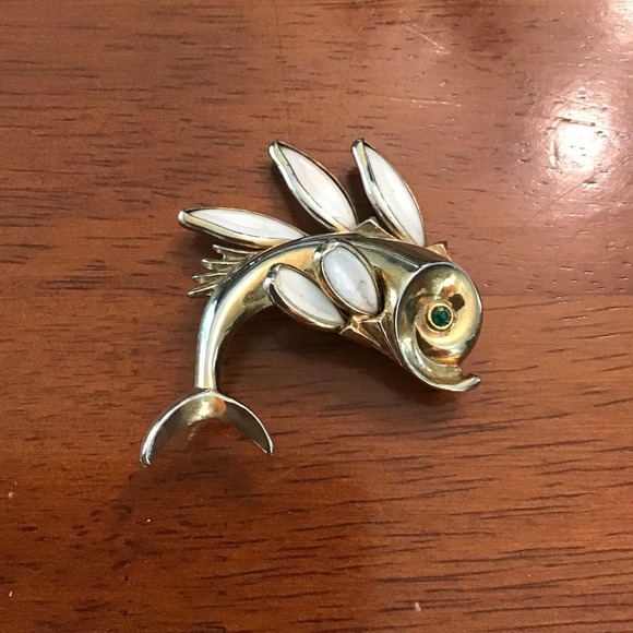 Trifari Jewelry - Trifari Alfred Philippe Fish Brooch Poured Glass Petalette 1950s Book Piece Rare